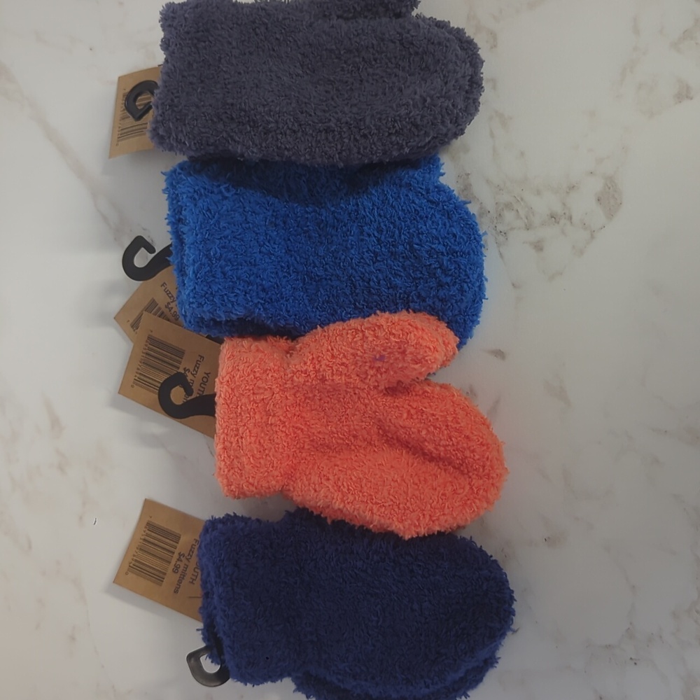 4 Pairs Cozy Fuzzy Kids Mittens
